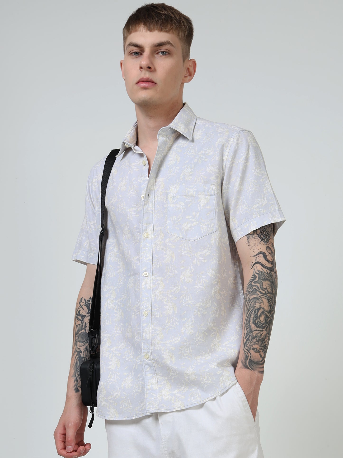 Martin Smith Men’s Regular Fit Cotton Linen Half Sleeves Casual Shirt