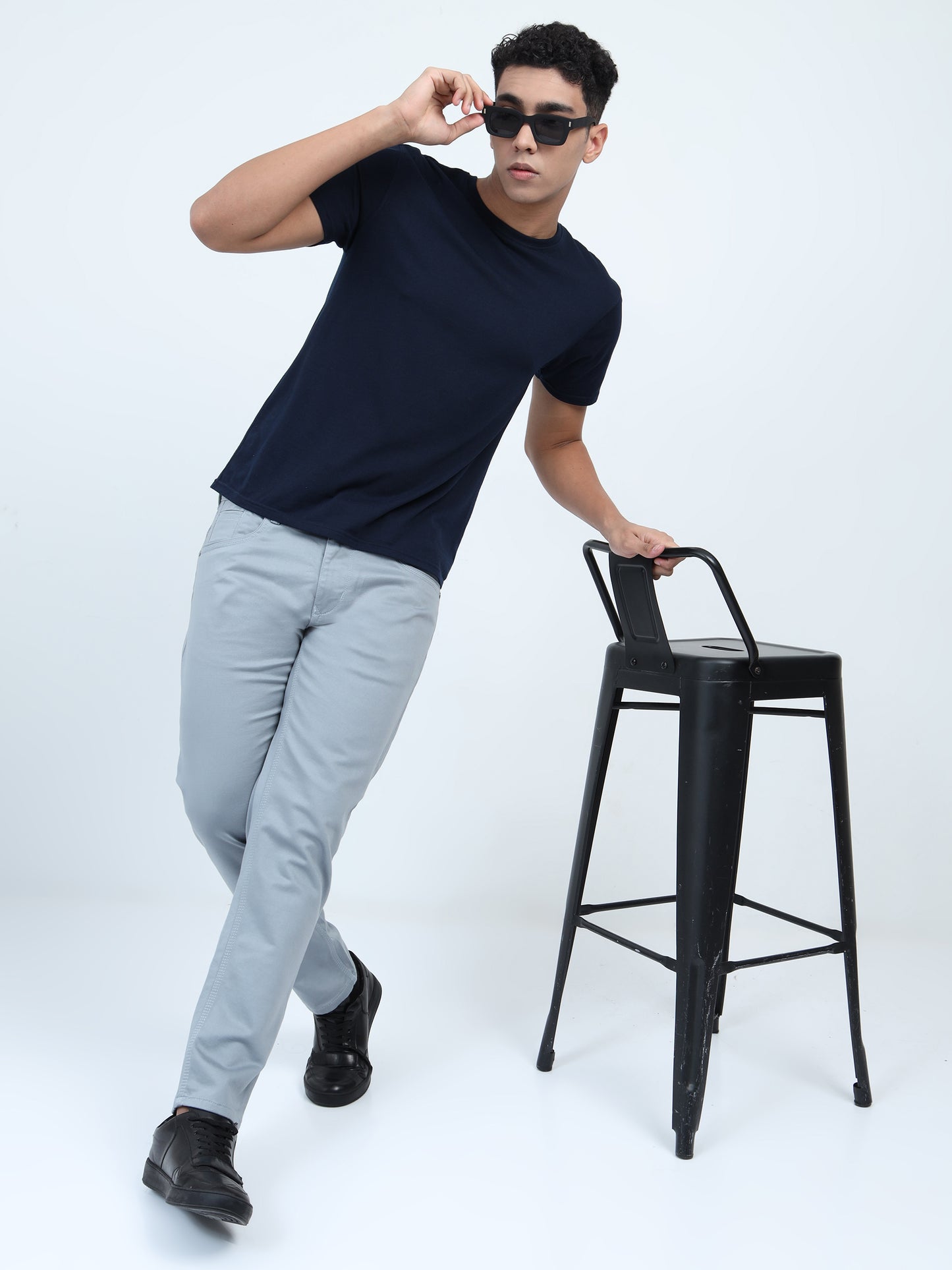 Classic Denim Jeans – Light Bkue