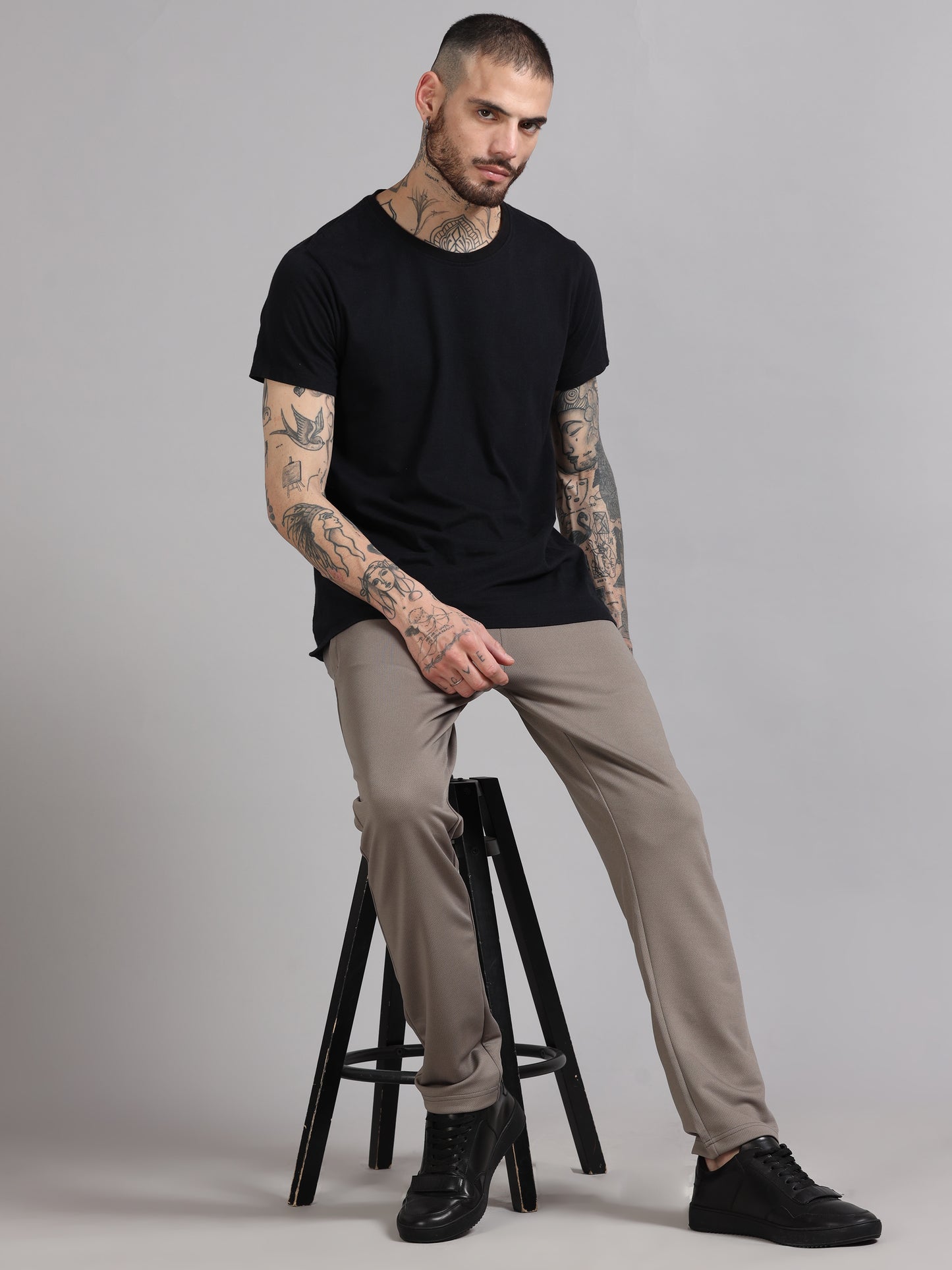 Men Regular Fit Mid-Rise Beige Track Pant