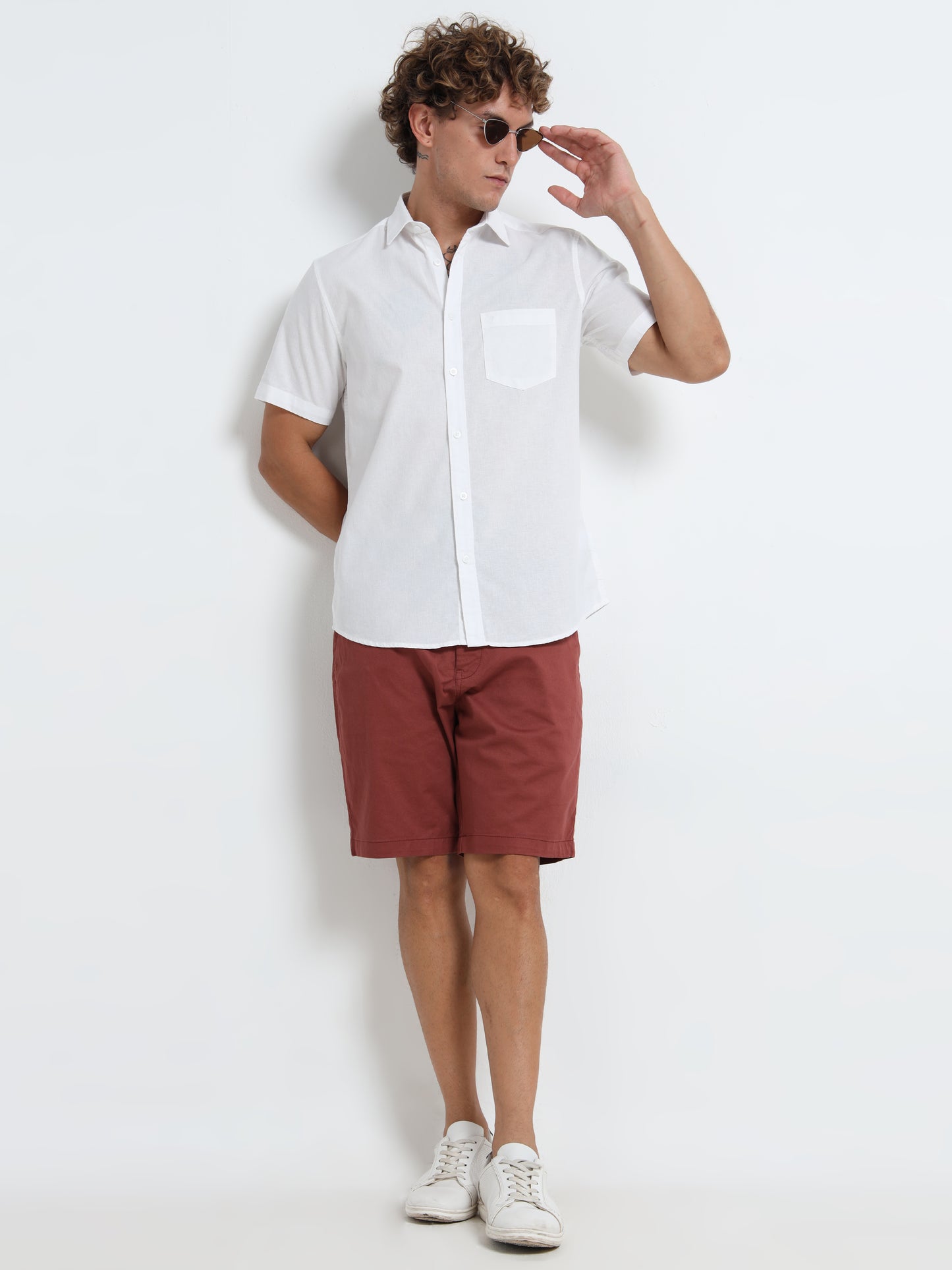 Lycra-Chinos maroon shorts