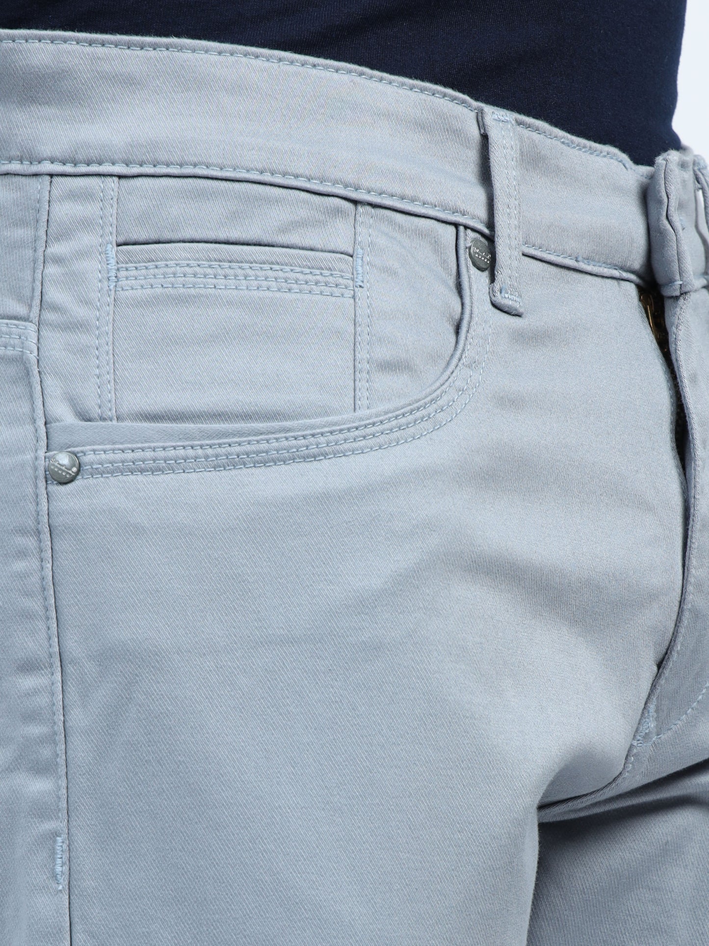 Classic Denim Jeans – Light Bkue