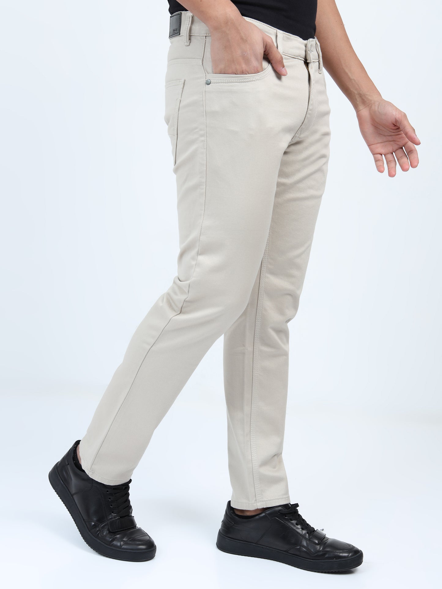 Classic Denim Jeans – Light Beige